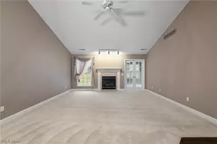 1458 Chesapeake Ave, Louisville, OH 44641 - Photo 4