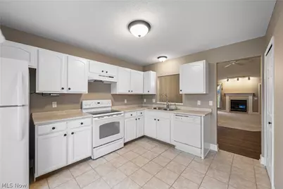 1458 Chesapeake Avenue, Louisville, OH 44641 - Photo 10