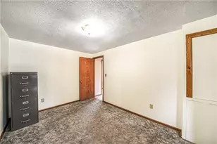 12698 Herr Dr, Hiram, OH 44234 - Photo 36