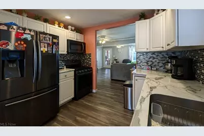 41 Poplar Street, Huron, OH 44839 - Photo 2