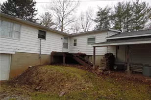 910 Lang Farm Rd, Marietta, OH 45750 - Photo 14