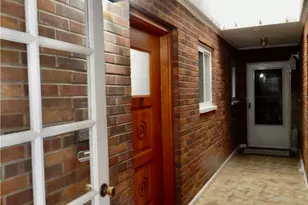 25320 Country Club Blvd, North Olmsted, OH 44070 - Photo 4