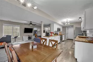 3194 Castleton Ct, Akron, OH 44312 - Photo 12