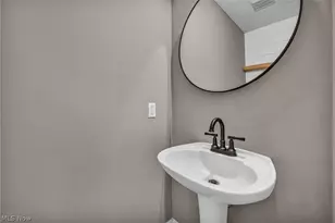 3194 Castleton Ct, Akron, OH 44312 - Photo 20