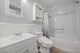 621 Van Oaks Dr, Amherst, OH 44001 - Photo 18