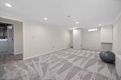 621 Van Oaks Drive, Amherst, OH 44001 - Photo 26