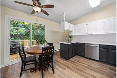 621 Van Oaks Drive, Amherst, OH 44001 - Photo 2