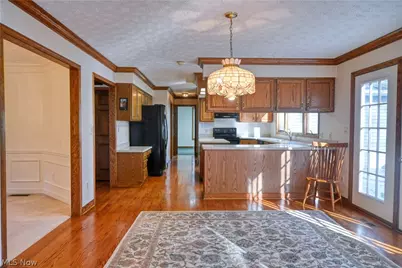 235 Bridgewater Circle, Hudson, OH 44236 - Photo 2