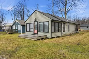 5 Stones Long Beach Dr, Ashtabula, OH 44004 - Photo 4