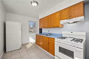 171 S Logan St, Elyria, OH 44035 - Photo 6