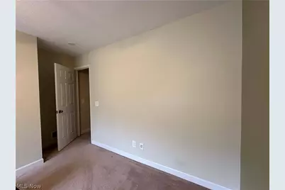 7111 Chatfield Avenue NE, Canton, OH 44721 - Photo 8