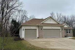 7111 Chatfield Ave NE, Canton, OH 44721 - Photo 2