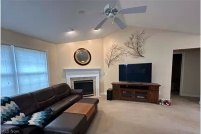 7111 Chatfield Avenue NE, Canton, OH 44721 - Photo 6