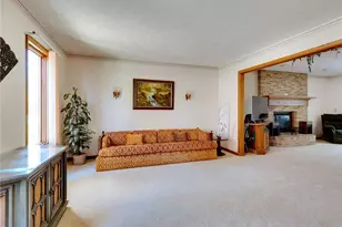 200 Greentree Circle, Aurora, OH 44202 - Photo 16