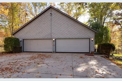 200 Greentree Circle, Aurora, OH 44202 - Photo 6