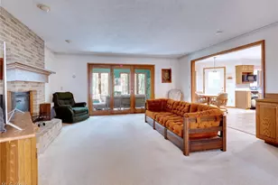 200 Greentree Circle, Aurora, OH 44202 - Photo 18