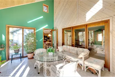 200 Greentree Circle, Aurora, OH 44202 - Photo 24