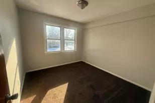 2027 Warrensville Center Rd, South Euclid, OH 44121 - Photo 12