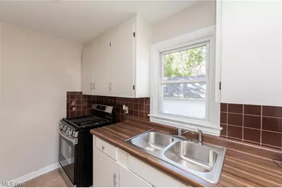 125 E 30th Street, Lorain, OH 44055 - Photo 18