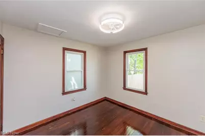 125 E 30th Street, Lorain, OH 44055 - Photo 12
