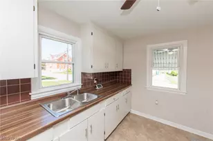 125 E 30th St, Lorain, OH 44055 - Photo 16