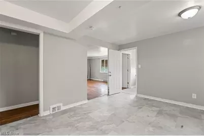 14625 Milverton Road, Loveland, OH 44120 - Photo 18