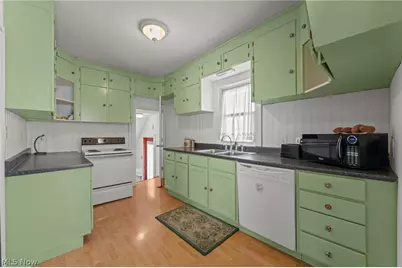 718 E Highland Avenue, Ravenna, OH 44266 - Photo 14