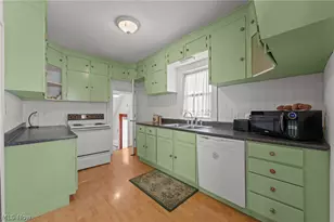 718 E Highland Ave, Ravenna, OH 44266 - Photo 14