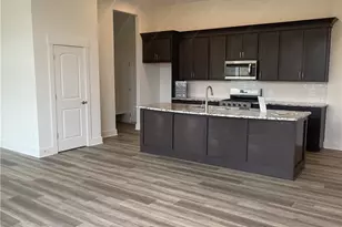 3621 Great Windsor Ln, Green, OH 44685 - Photo 6