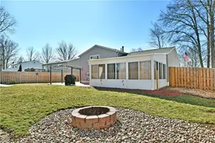 1317 Cedarwood Dr, Mineral Ridge, OH 44440 - Photo 6