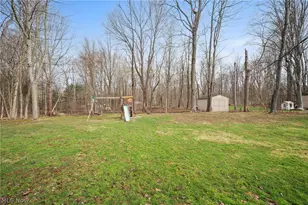 8678 Apple-Hill Rd, Chagrin Falls, OH 44023 - Photo 30