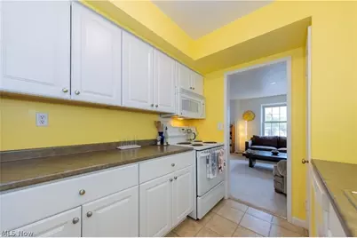 13710 Shaker Boulevard #405, Loveland, OH 44120 - Photo 10