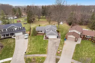 29696 Josephine Dr, North Olmsted, OH 44070 - Photo 2