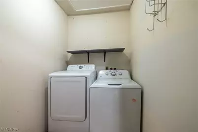 443 Plum Creek Drive, Wadsworth, OH 44281 - Photo 20