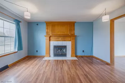 443 Plum Creek Drive, Wadsworth, OH 44281 - Photo 6