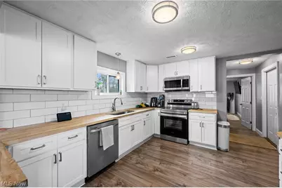 1887 Hillsdale Drive, Twinsburg, OH 44087 - Photo 8