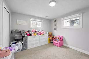 1887 Hillsdale Dr, Twinsburg, OH 44087 - Photo 22