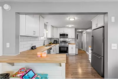 1887 Hillsdale Drive, Twinsburg, OH 44087 - Photo 12