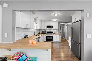 1887 Hillsdale Dr, Twinsburg, OH 44087 - Photo 12