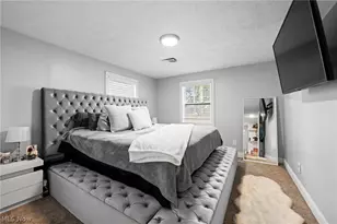 1887 Hillsdale Dr, Twinsburg, OH 44087 - Photo 16