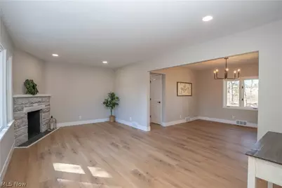 2849 Wise Avenue NW, Canton, OH 44708 - Photo 6