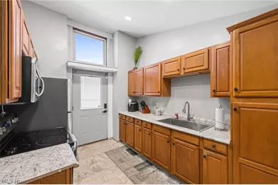 1404 Long Avenue, Lorain, OH 44052 - Photo 6