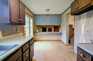 205 Oakwood Ln, Seville, OH 44273 - Photo 4