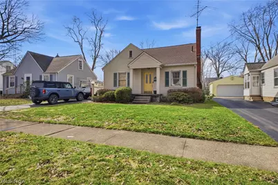 696 Meadowbrook Avenue SE, Warren, OH 44484 - Photo 2