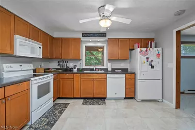 2565 Abbe Road, Sheffield Village, OH 44054 - Photo 4