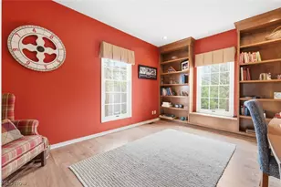 37192 O'neill Dr, Solon, OH 44139 - Photo 8