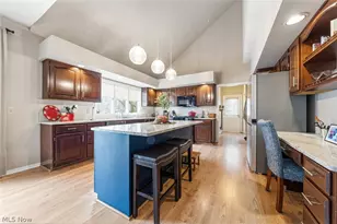 37192 O'neill Dr, Solon, OH 44139 - Photo 14