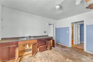 11701 Gay Ave, Loveland, OH 44105 - Photo 18