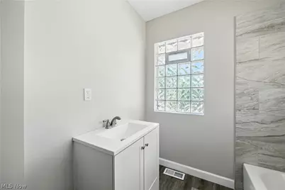 10402 Almira Avenue, Loveland, OH 44111 - Photo 32