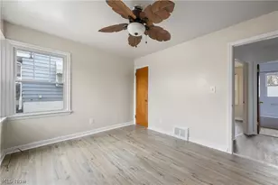 1167 Hilltop Dr, Akron, OH 44310 - Photo 12